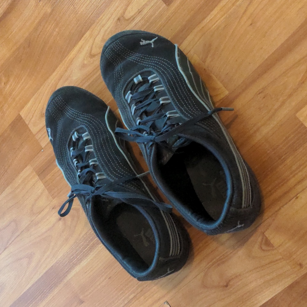 Sporty casual sneakers